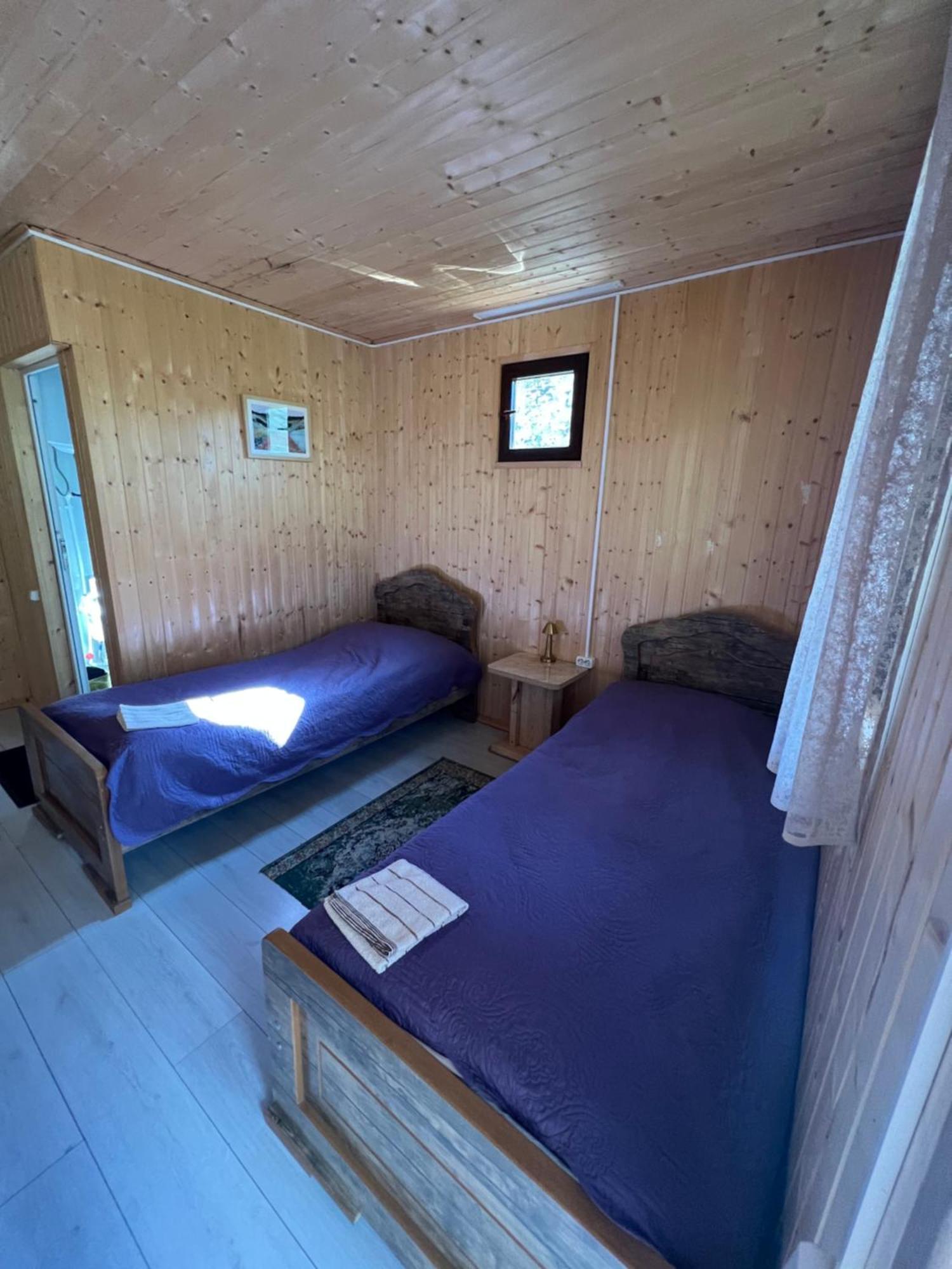 Guesthouse Ivas ウシュグリ エクステリア 写真